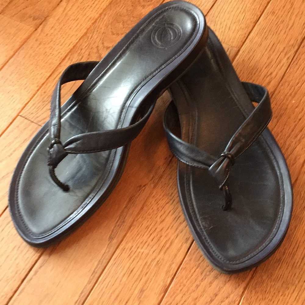 Nurture sandals